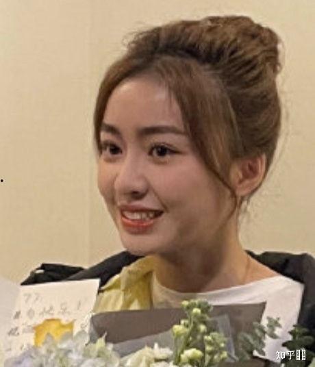 七七网红duebass 的爸,揭秘背后神秘老爸的育儿经